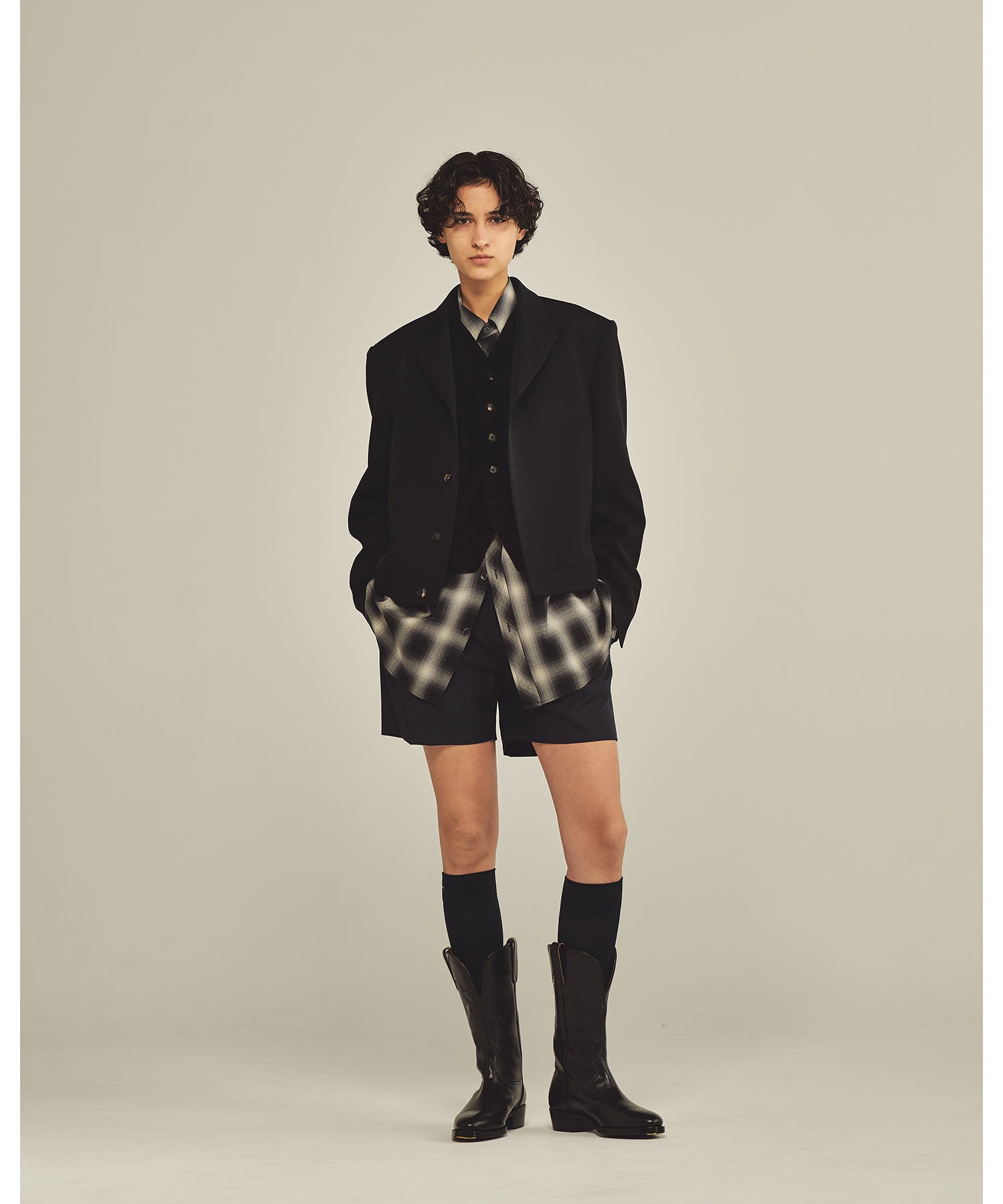 SUBLATIONS(サブレーションズ)の26AWコレクションのLOOK011