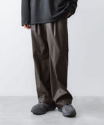画像をギャラリービューアに読み込む, VEIN ヴェインのSYNTHETIC LEATHER 1TUCK TROUSERS - BROWNの公式通販サイトsession福岡セレクトショップ
