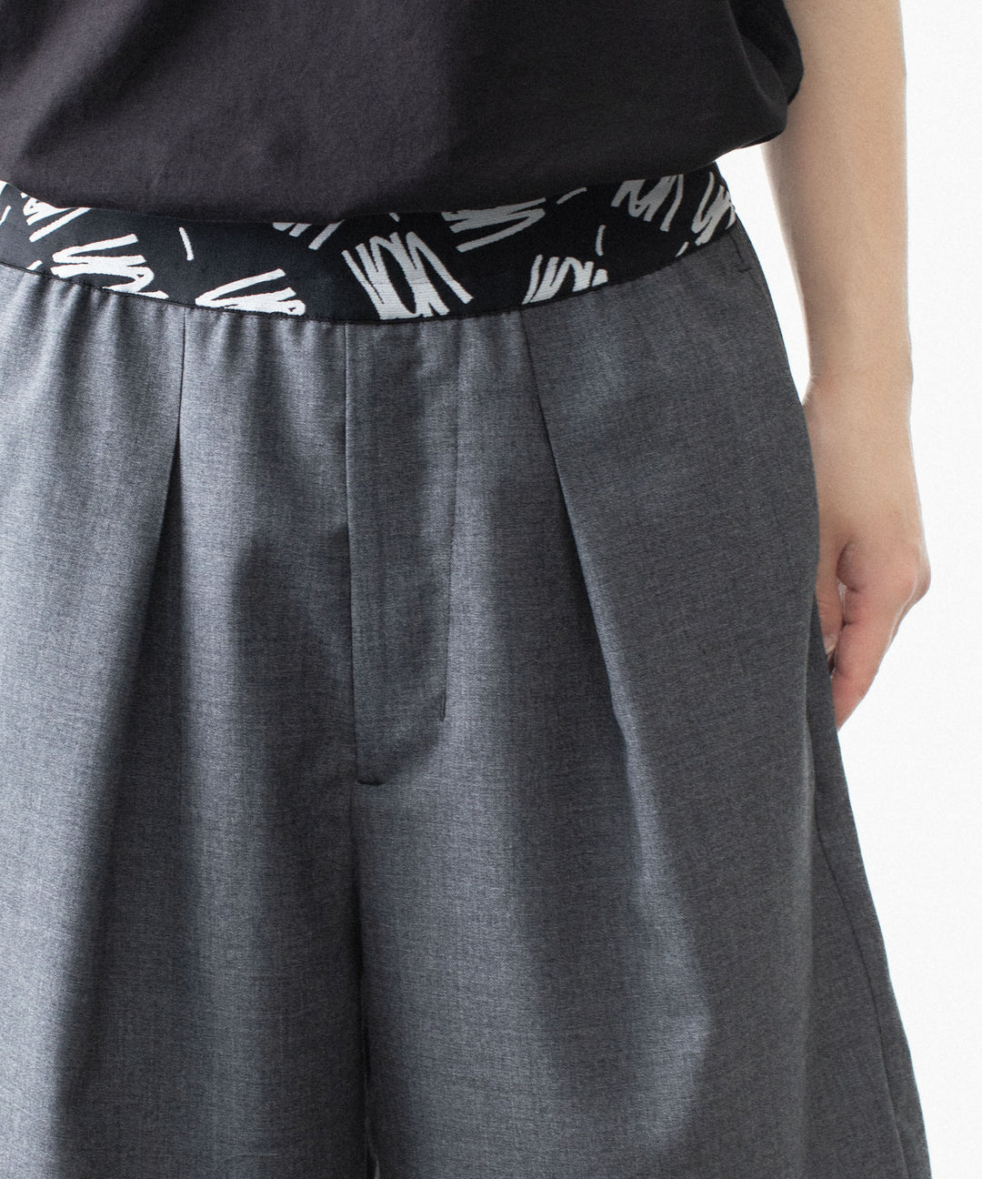 VEIN ヴェインの3/60 HIGH TWIST WOOL TRO EASY SHORTS - D.GRAYの公式通販サイトsession福岡セレクトショップ