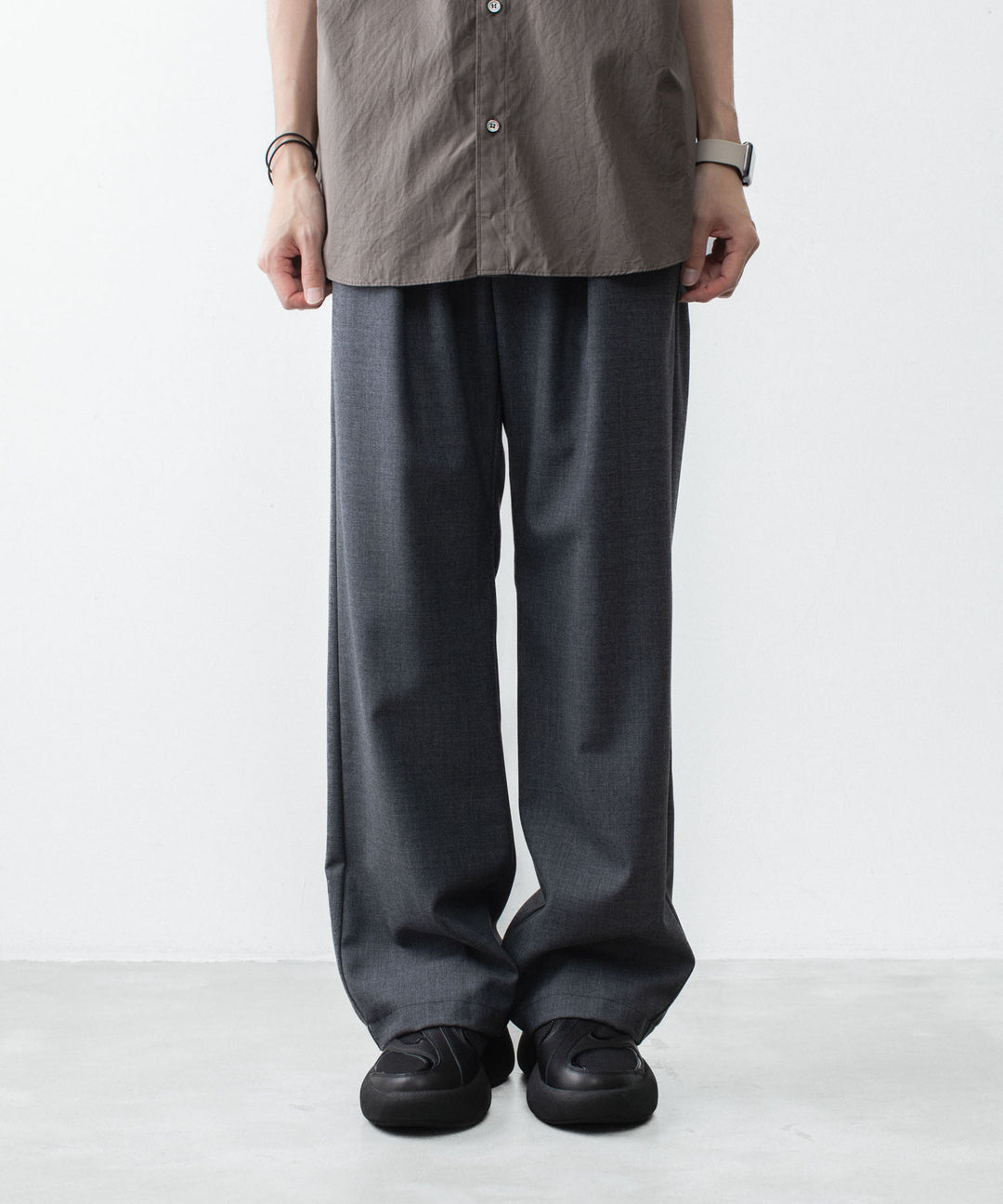 VEIN ヴェインの3/60 HIGH TWIST WOOL TRO EASY TROUSERS - D.GRAYの公式通販サイトsession福岡セレクトショップ
