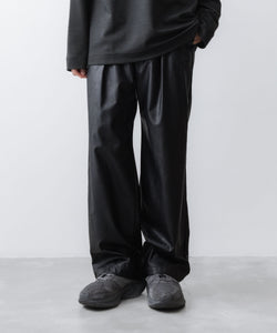 パンツ VEIN / SYNTHETIC LEATHER 1TUCK TROUSERS VEIN 】SYNTHETIC LEATHER 1TUCK TROUSERS - BLACK | 公式通販サイト
