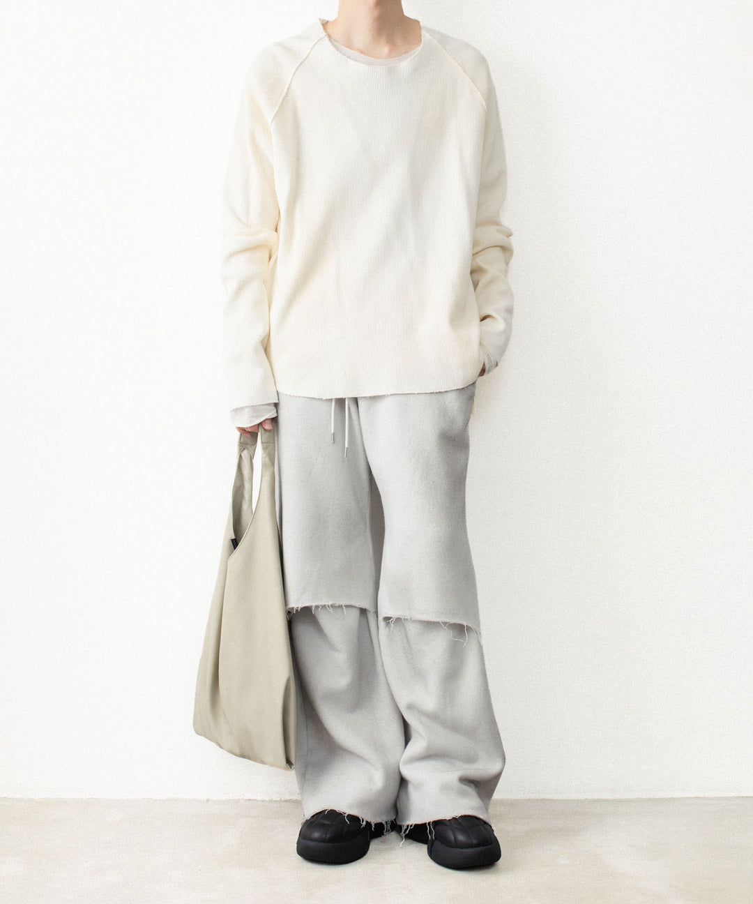 VEIN ヴェインのBRUSHED TERRY CUTOFF BAGGY TROUSERS - OFF WHITEの公式通販サイトsession福岡セレクトショップ