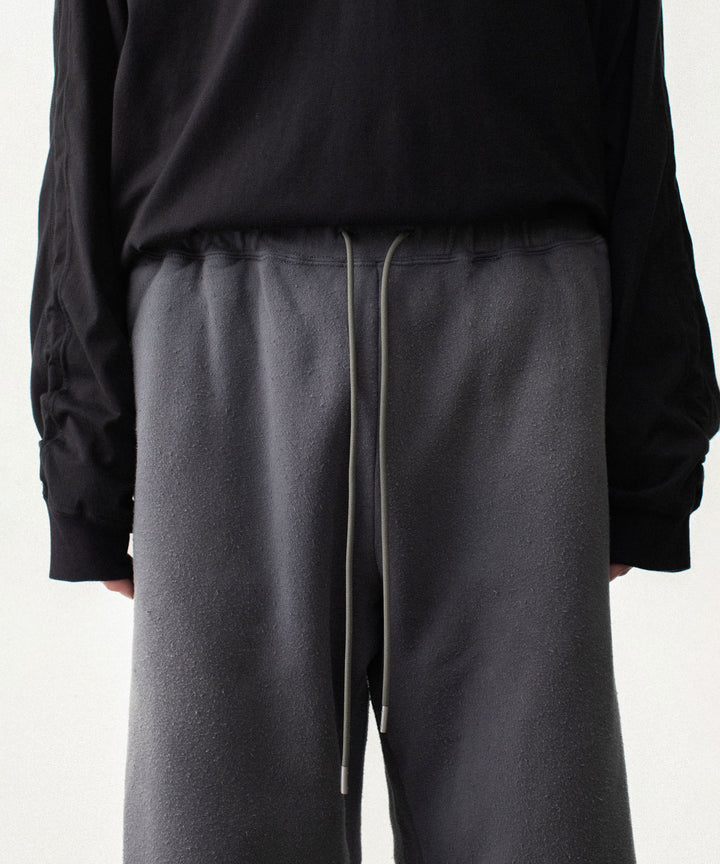 VEIN ヴェインのBRUSHED TERRY CUTOFF BAGGY TROUSERS - KHAKI GRAYの公式通販サイトsession福岡セレクトショップ