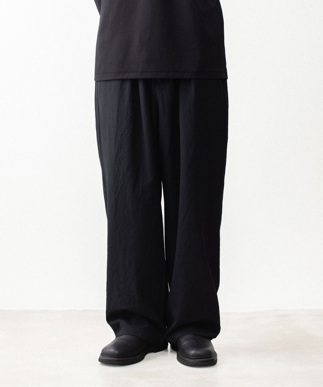 VEIN ヴェインのSHRINK WO CLOTH EASY TROUSERS - BLACKの公式通販サイトsession福岡セレクトショップ