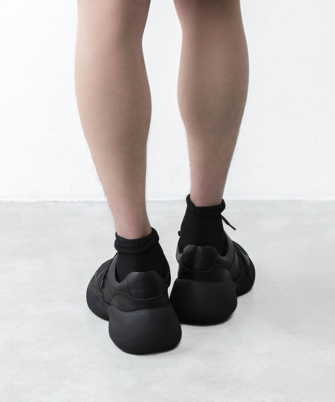 VEIN ヴェインのCOW LEATHER BRACE - BLACKの公式通販サイトsession福岡セレクトショップ