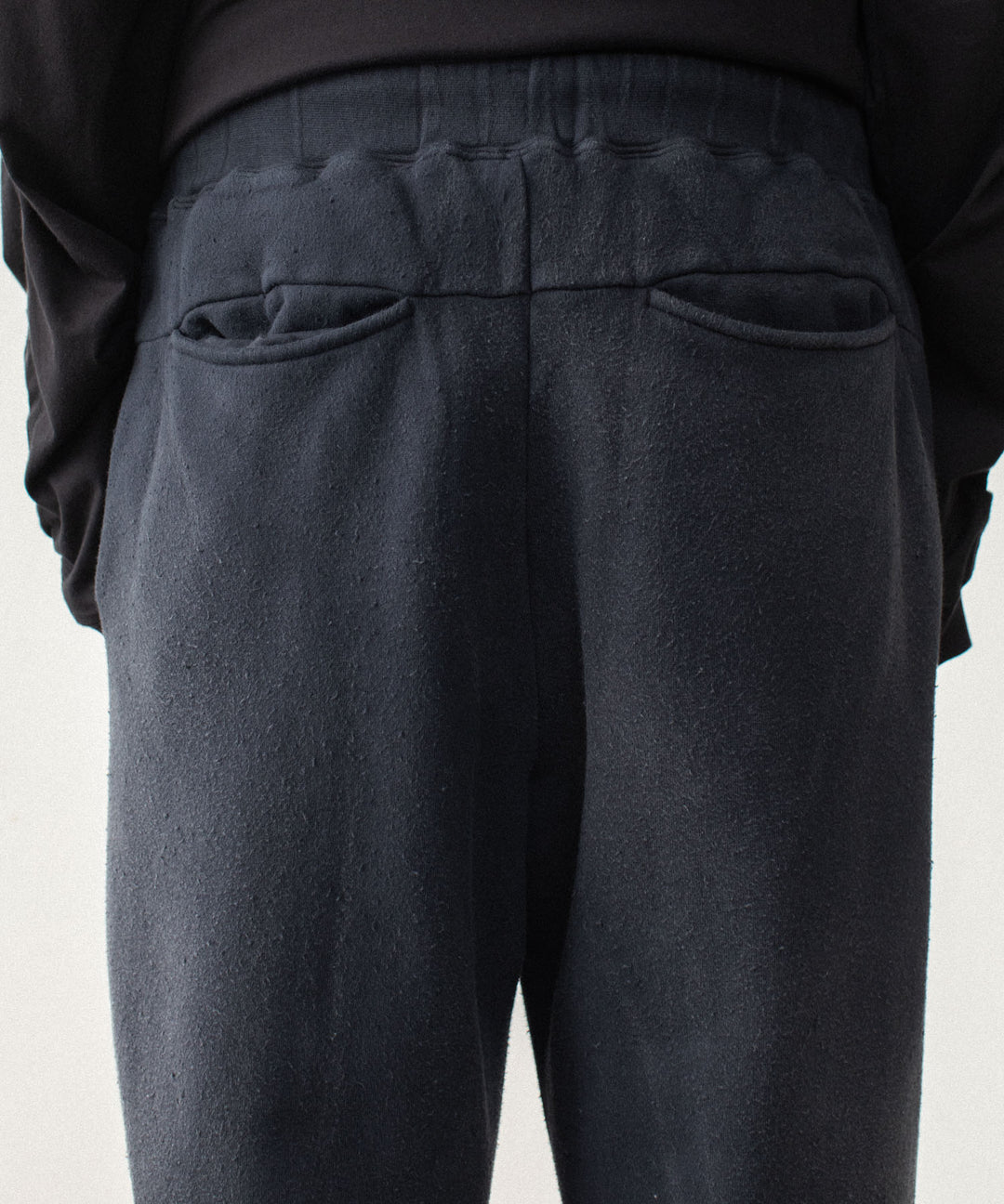 VEIN ヴェインのBRUSHED TERRY CUTOFF BAGGY TROUSERS - BLACKの公式通販サイトsession福岡セレクトショップ