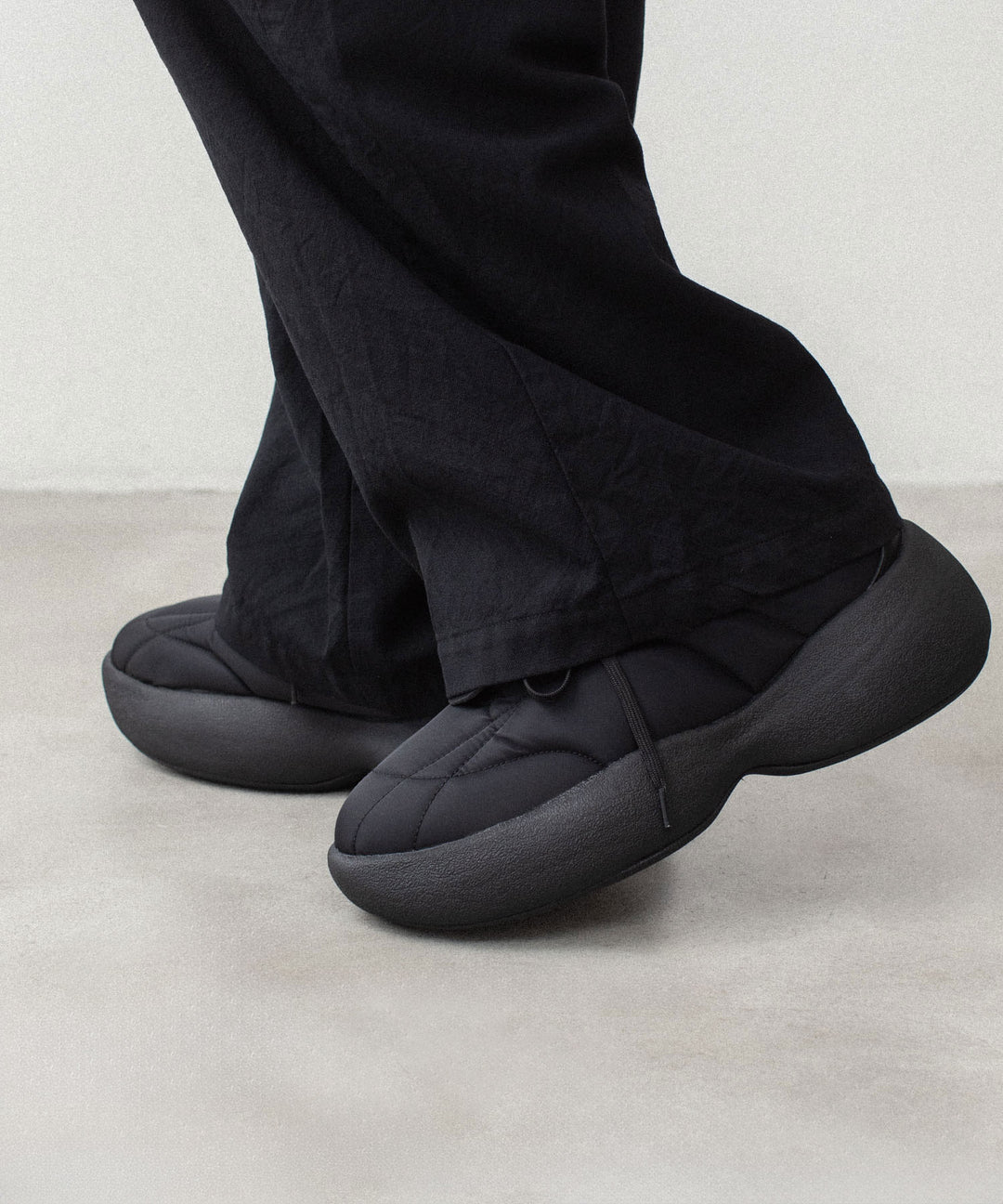 VEIN ヴェインのNY TWILL PUFFER CLEAT TRAINER - BLACKの公式通販サイトsession福岡セレクトショップ