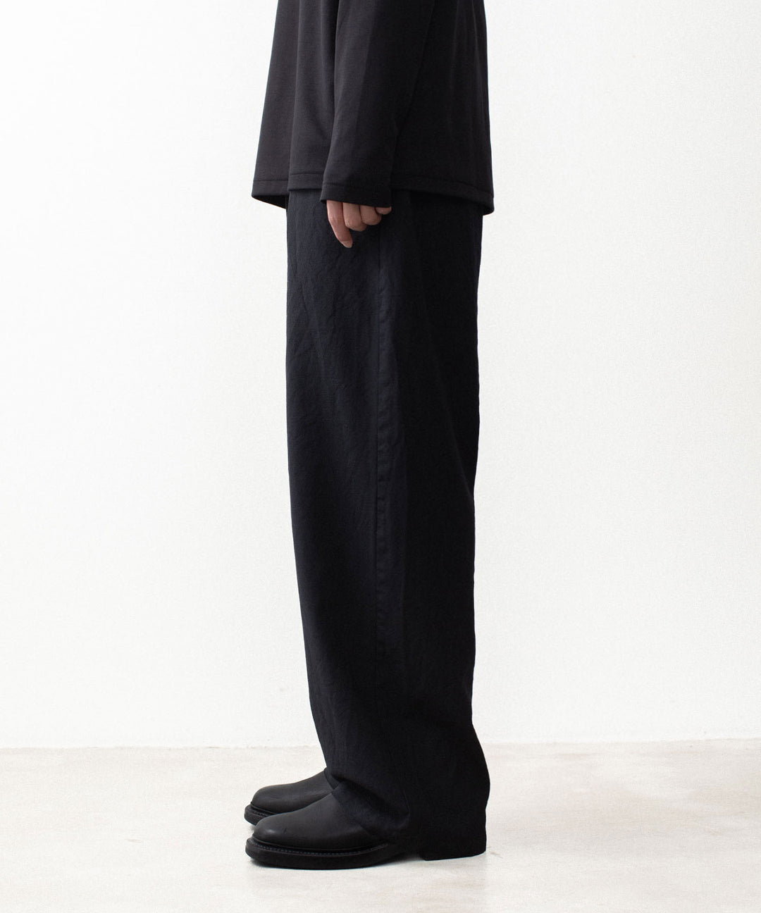 VEIN ヴェインのSHRINK WO CLOTH EASY TROUSERS - BLACKの公式通販サイトsession福岡セレクトショップ