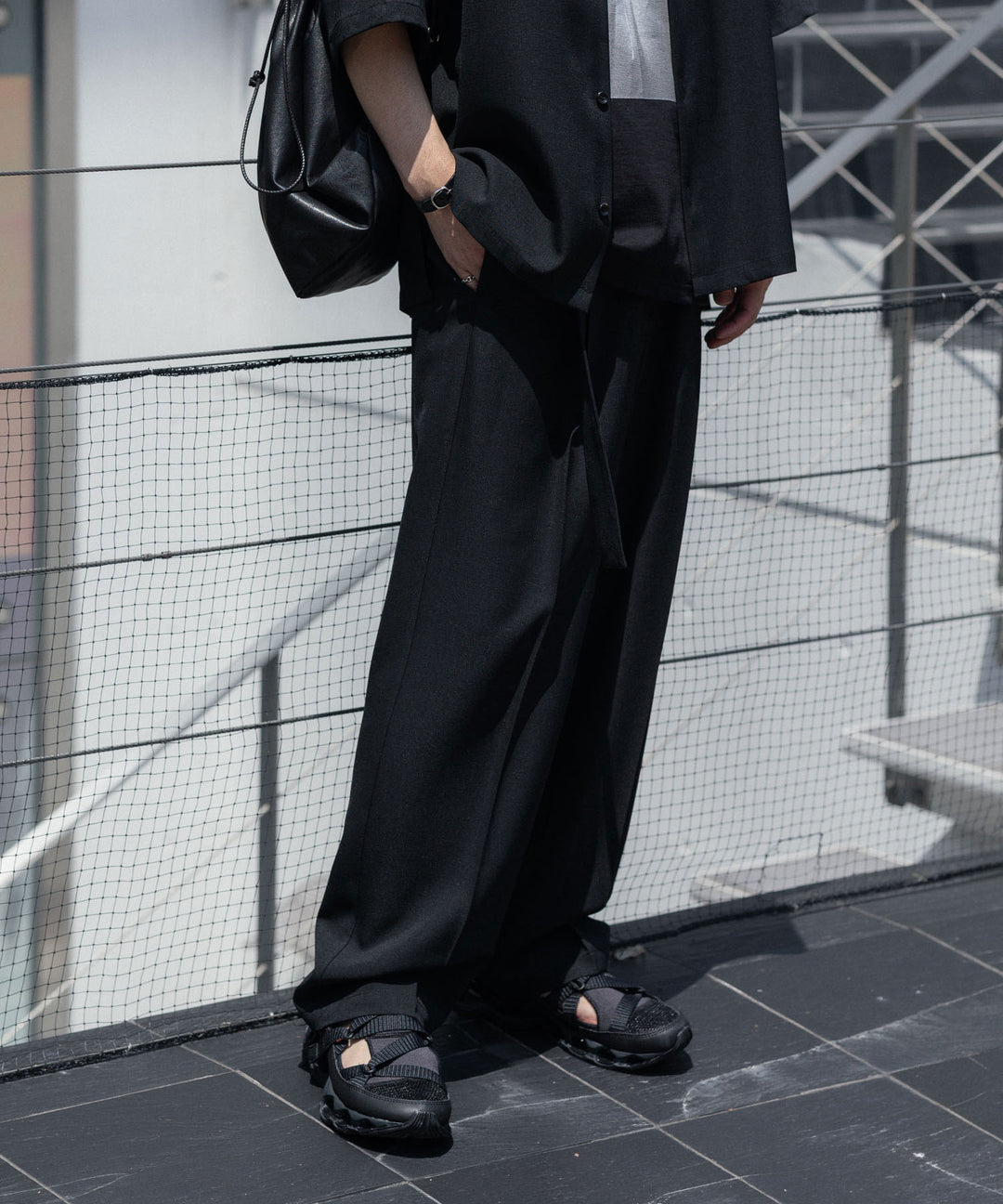 ATTACHMENT / EXCLUSIVE ITEMアタッチメントのPE LIGHT TROPICAL EASY TROUSERS - BLACKの公式通販サイトsession福岡セレクトショップ