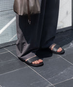 画像をギャラリービューアに読み込む, ATTACHMENT アタッチメントのSMOOTH LEATHER SLIDE SANDAL - BLACKの公式通販サイトsession福岡セレクトショップ
