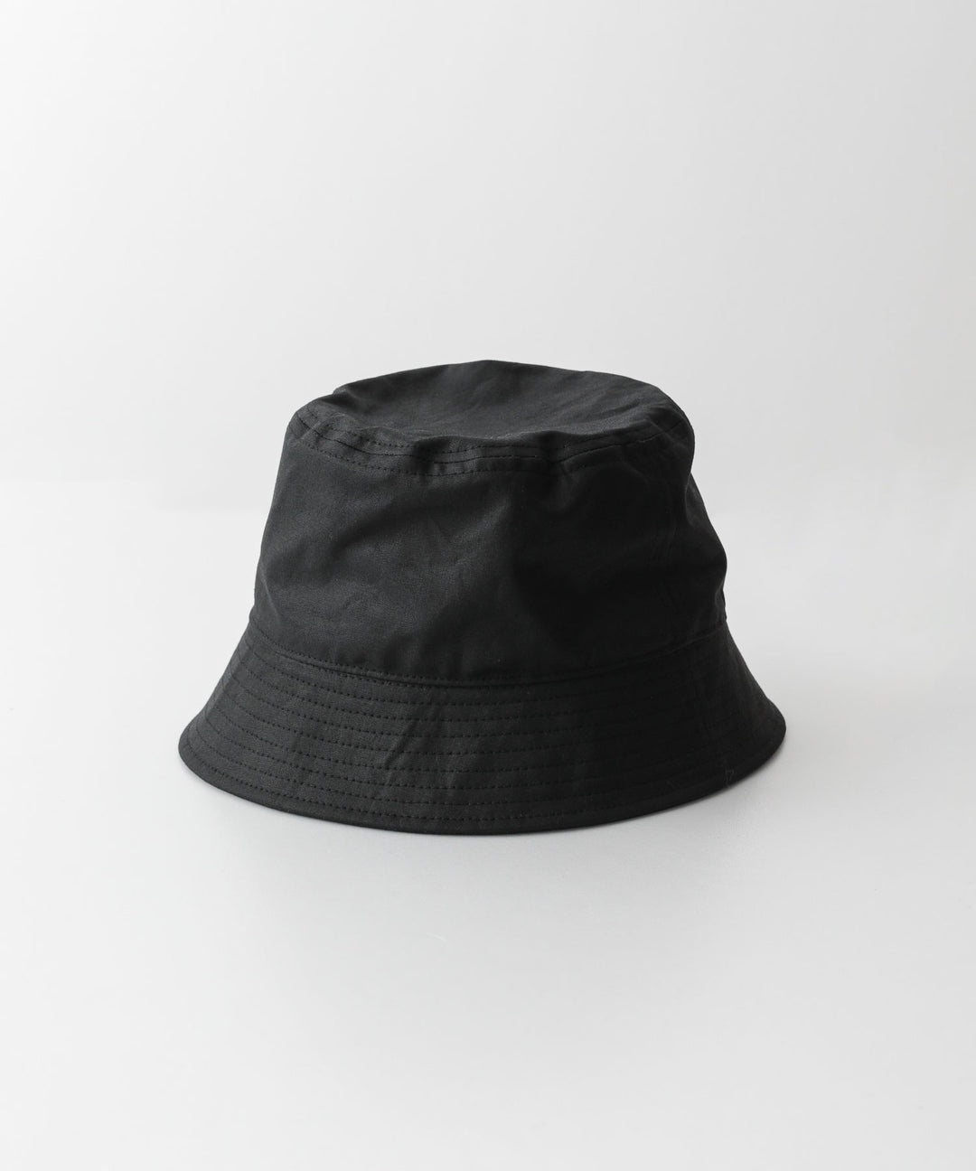 INTÉRIM(インテリム)のバケットハット UK OILED CLOTH BUCKET HAT - BLACK