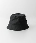 画像をギャラリービューアに読み込む, INTÉRIM(インテリム)のバケットハット UK OILED CLOTH BUCKET HAT - BLACK
