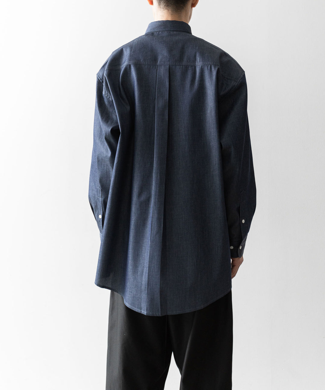 【INTÉRIM】90’S FIT UK LIGHT DENIM BUTTON DOWN SHIRT - NAVY
