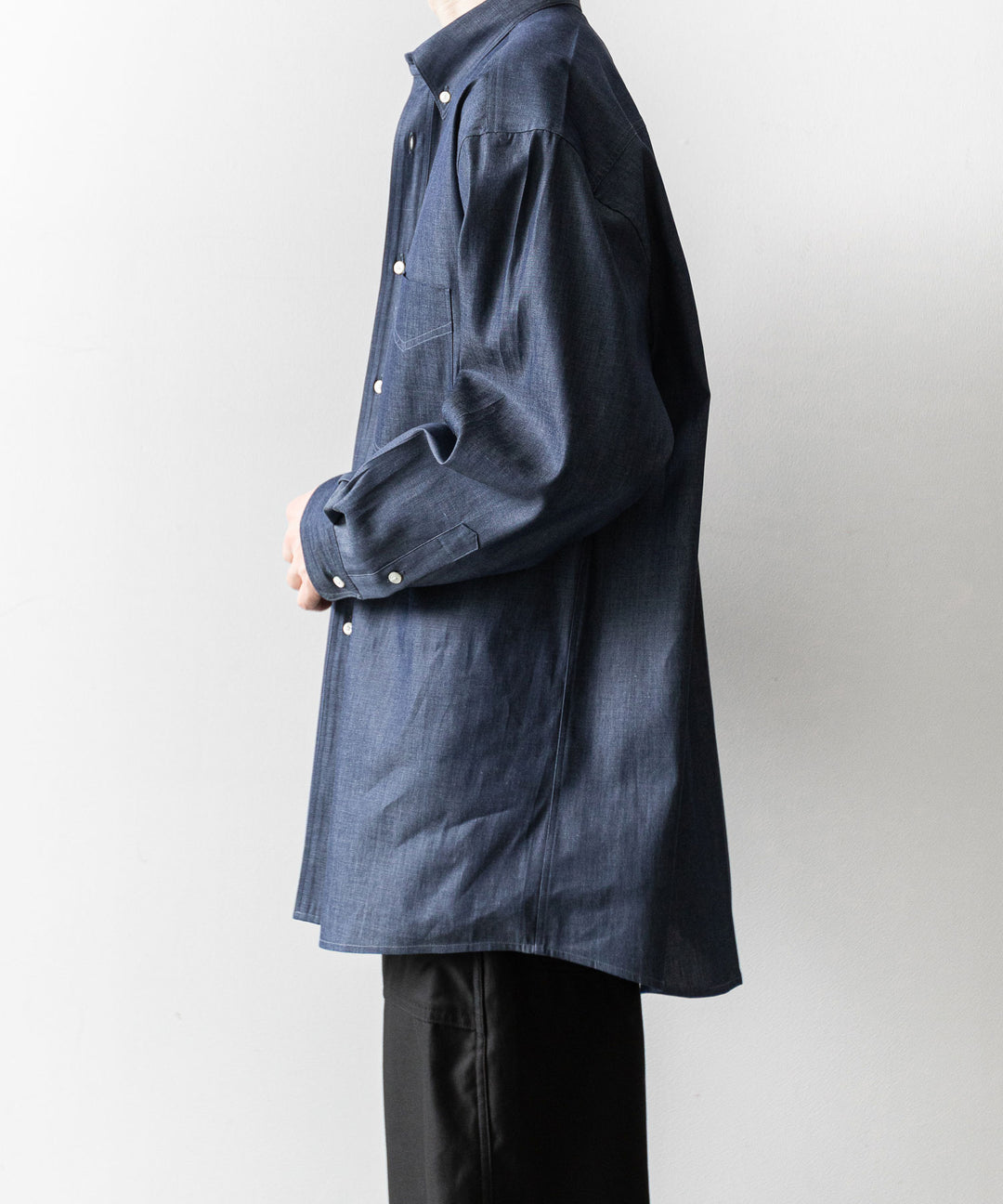 【INTÉRIM】90’S FIT UK LIGHT DENIM BUTTON DOWN SHIRT - NAVY