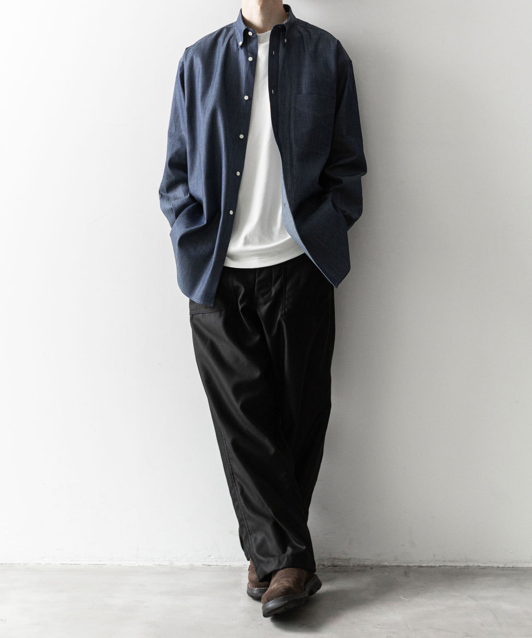 【INTÉRIM】90’S FIT UK LIGHT DENIM BUTTON DOWN SHIRT - NAVY