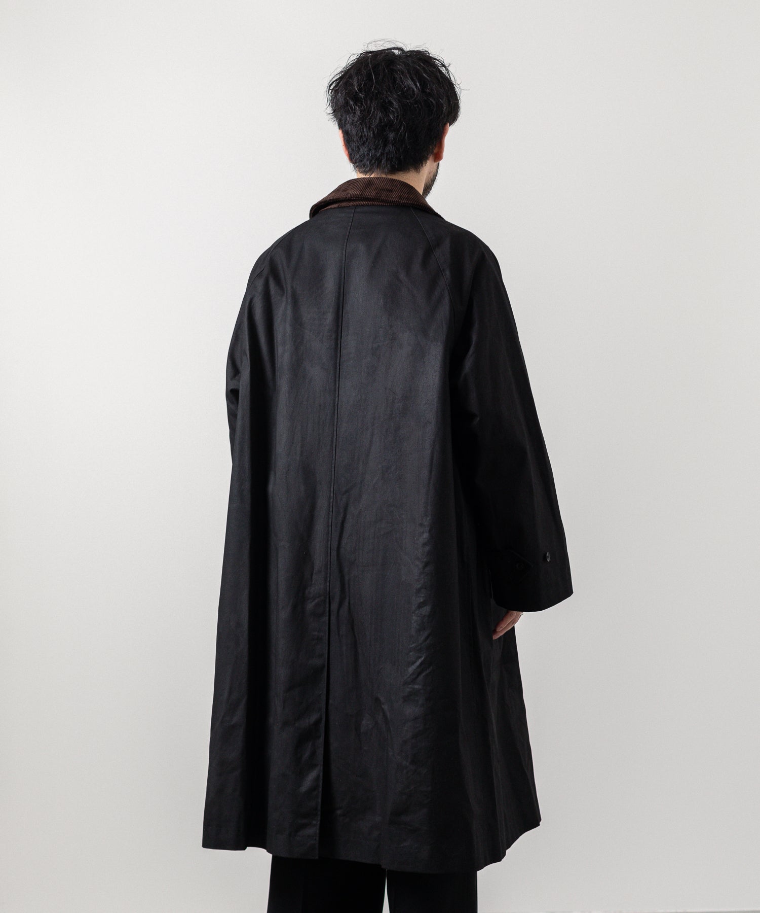 INTÉRIM】HYPER BIG OILED CLOTH SINGLE RANGE 4PK FLAP COAT - BLACK