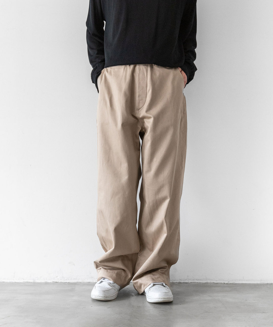 INTÉRIM インテリムのHYPER BIG M-41 CHINOES - BEIGE