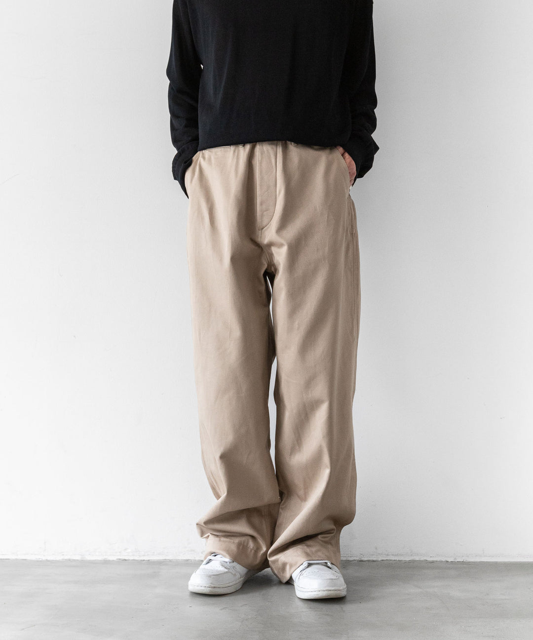 INTÉRIM インテリムのHYPER BIG M-41 CHINOES - BEIGE