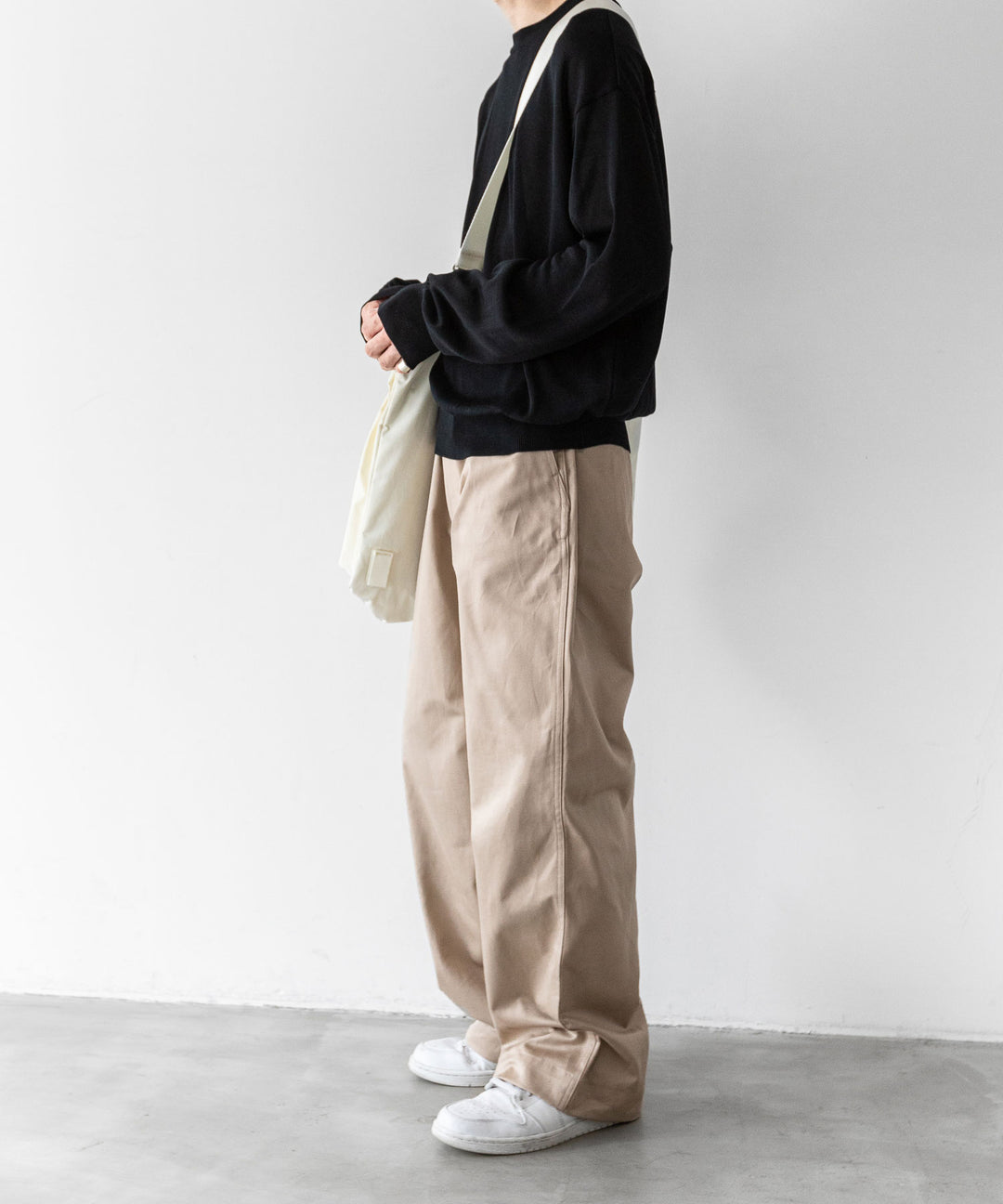INTÉRIM インテリムのHYPER BIG M-41 CHINOES - BEIGE