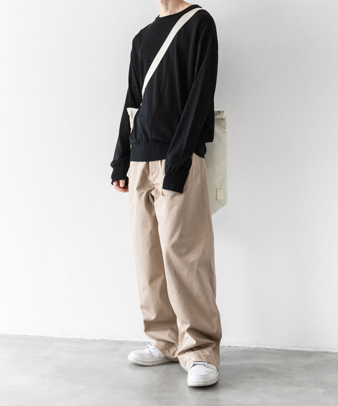 INTÉRIM インテリムのHYPER BIG M-41 CHINOES - BEIGE