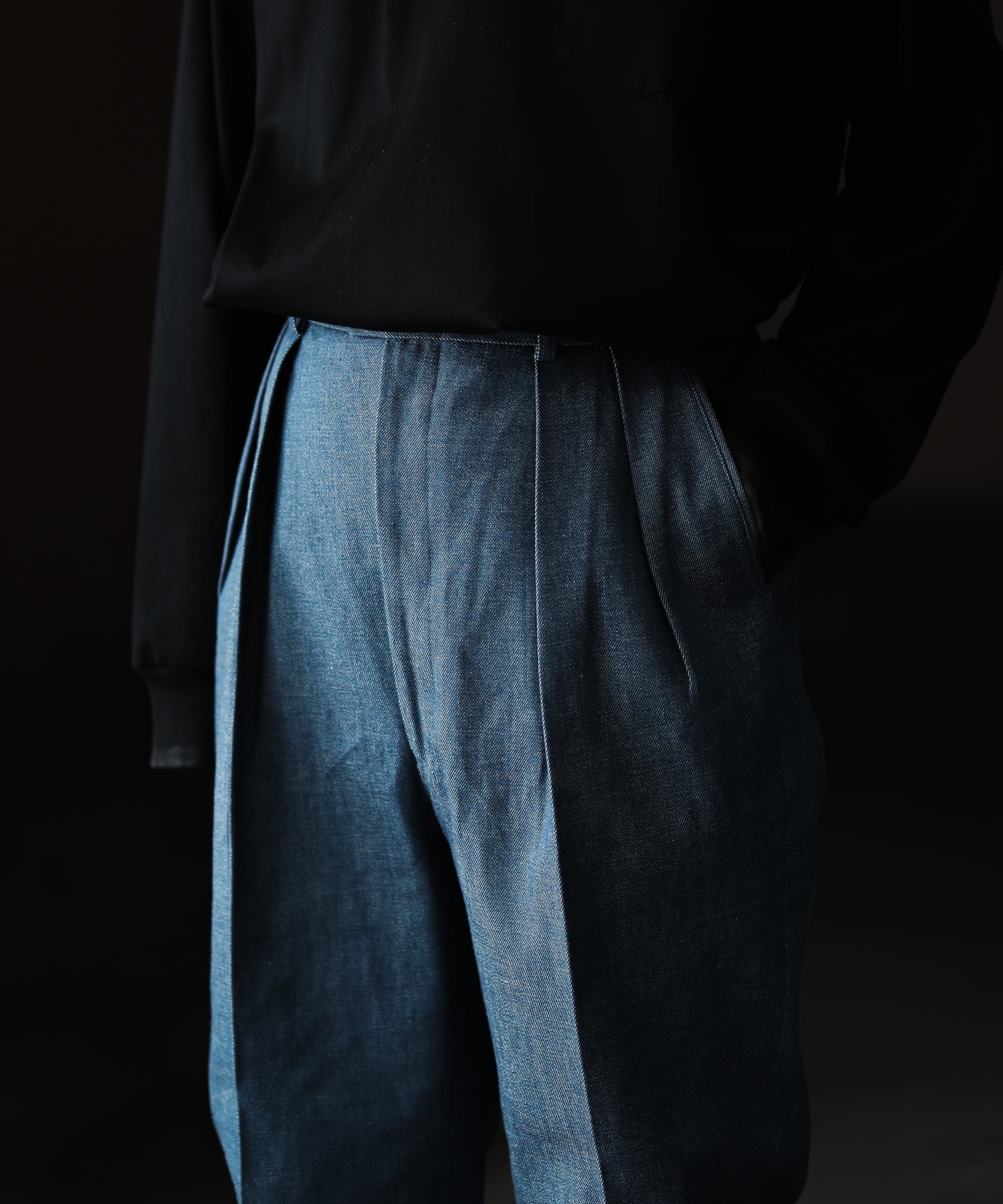 INTÉRIM】10oz BLUE SHUTTLE DENIM 2-TUCK WIDE TAPERED SLACKS | 公式