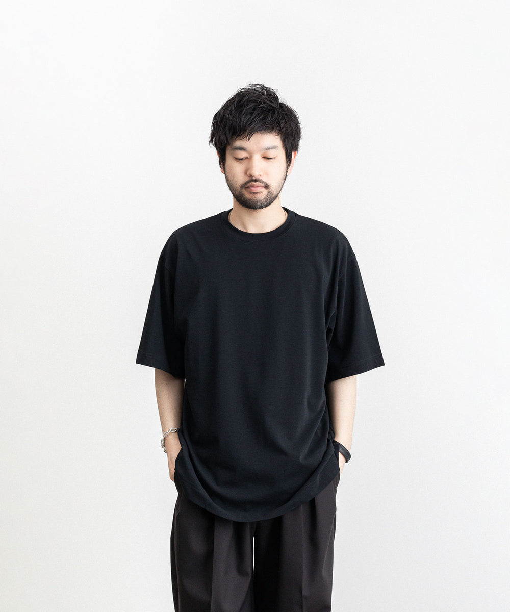 KANEMASA(カネマサ)の23SSコレクションのHIGH TWIST YARN LOOSE TEE のBLACK