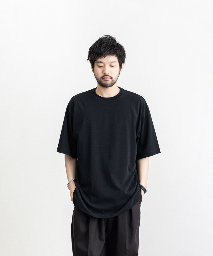 KANEMASA(カネマサ)の23SSコレクションのHIGH TWIST YARN LOOSE TEE のBLACK