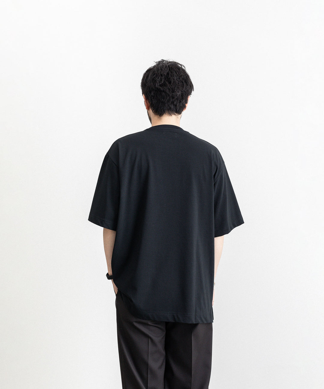 KANEMASA(カネマサ)の23SSコレクションのHIGH TWIST YARN LOOSE TEE のBLACK