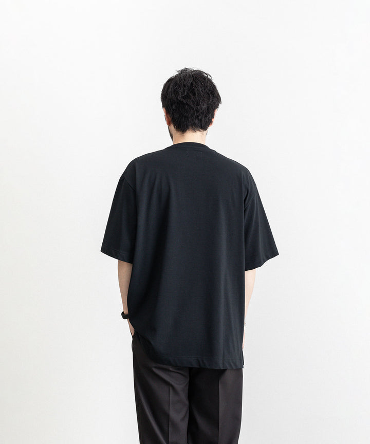 KANEMASA(カネマサ)の23SSコレクションのHIGH TWIST YARN LOOSE TEE のBLACK