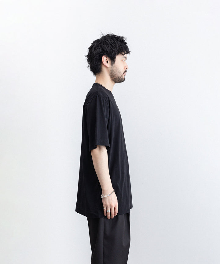 KANEMASA(カネマサ)の23SSコレクションのCOTTON THIN PACK TEE の WHITE×BLACK