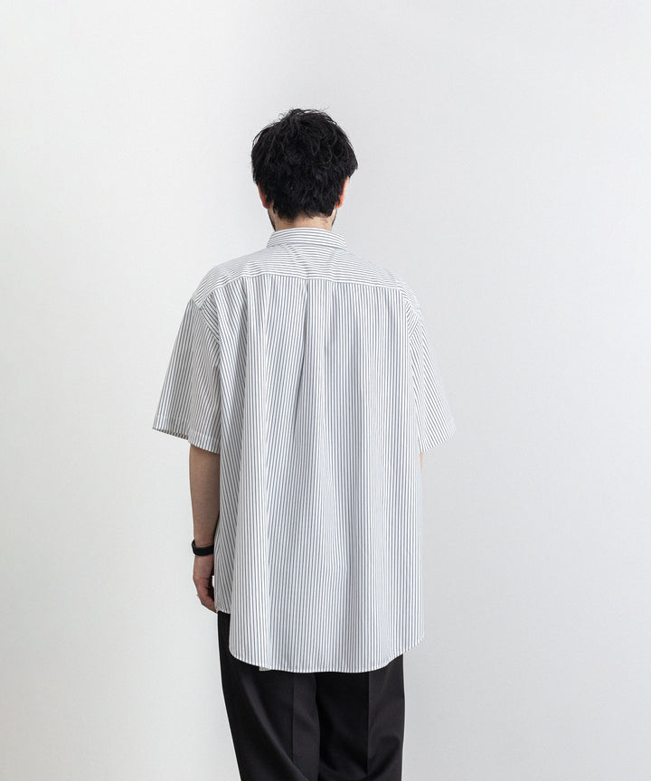 KANEMASA(カネマサ)の23SSコレクションのPENCIL STRIPE DRESS JERSEY SHORT SLEEVE SHIRTのWHITE×NAVY