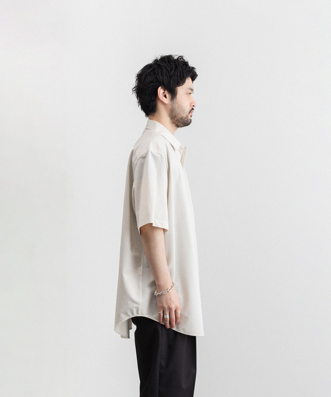 KANEMASA(カネマサ)の23SSコレクションのROYAL OX DRESS JERSEY SHORT SLEEVE SHIRTのECRU