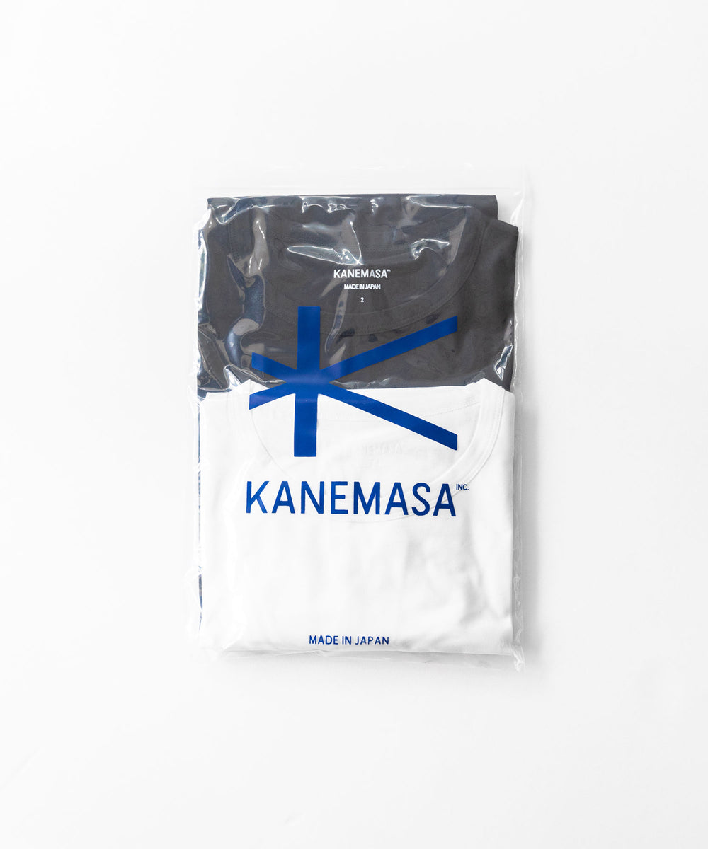 KANEMASA(カネマサ)の23SSコレクションのCOTTON THIN PACK TEE の WHITE×BLACK
