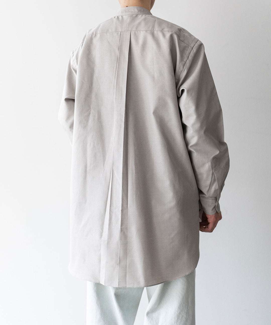【INTÉRIM】インテリムのHYPER BIG COTTON SILK LATTICE STAND COLLAR SHIRT - BEIGE