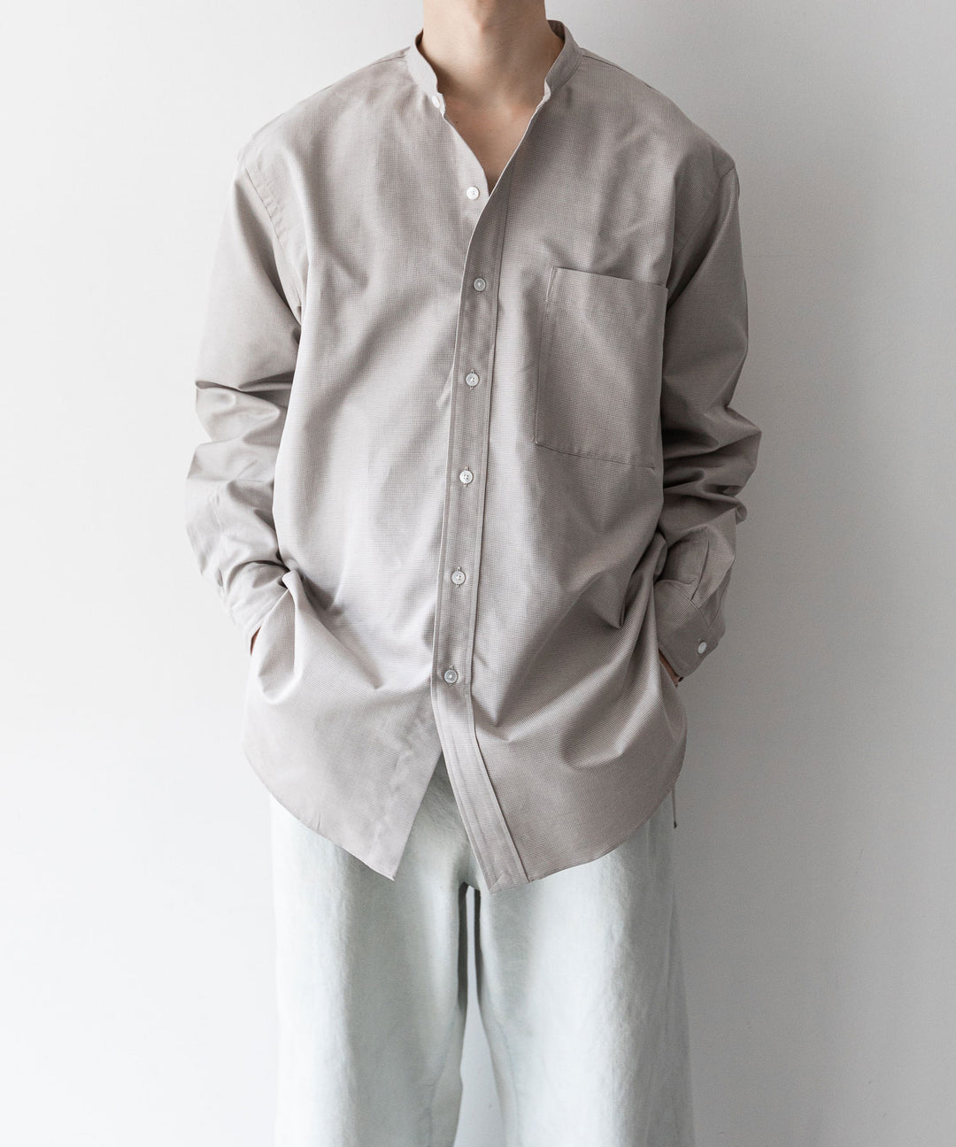 【INTÉRIM】インテリムのHYPER BIG COTTON SILK LATTICE STAND COLLAR SHIRT - BEIGE