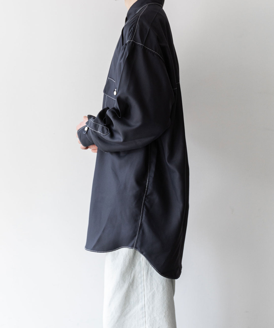 【INTÉRIM】インテリムのHYPER BIG HI-COUNT SILK GATHER SHIRT - BLACK