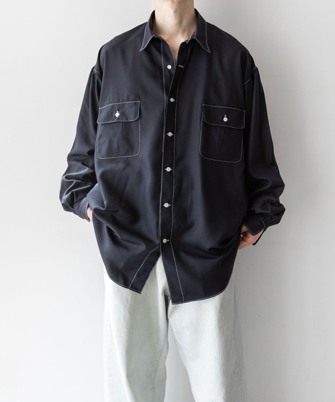 【INTÉRIM】インテリムのHYPER BIG HI-COUNT SILK GATHER SHIRT - BLACK