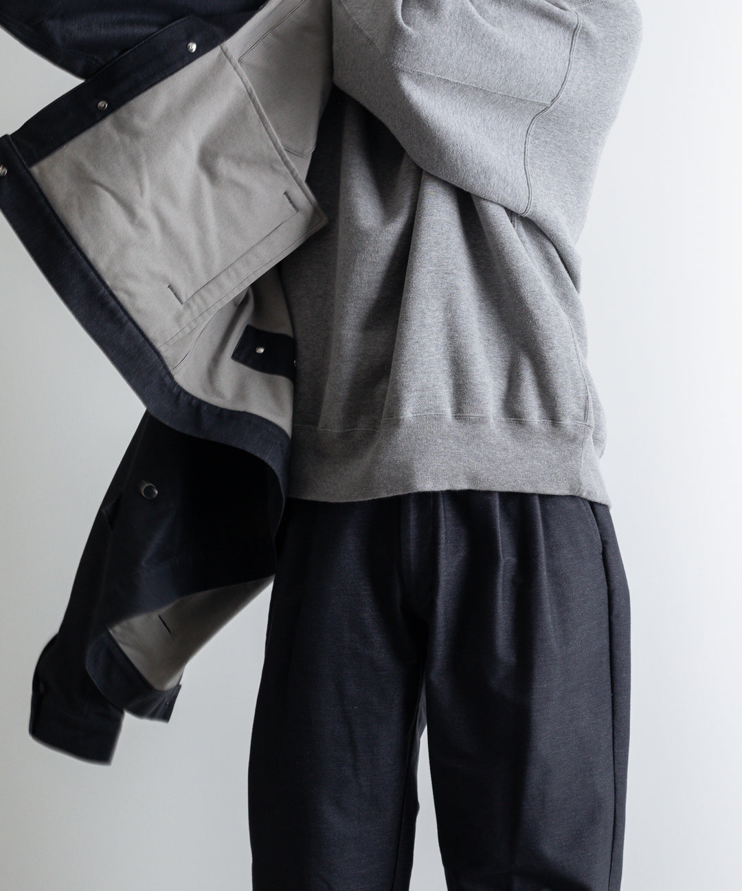 【KANEMASA】カネマサのニットデニム PIECE DYEING DENIM HIGH GAUGE JERSEY TUCK PANTS - NAVY