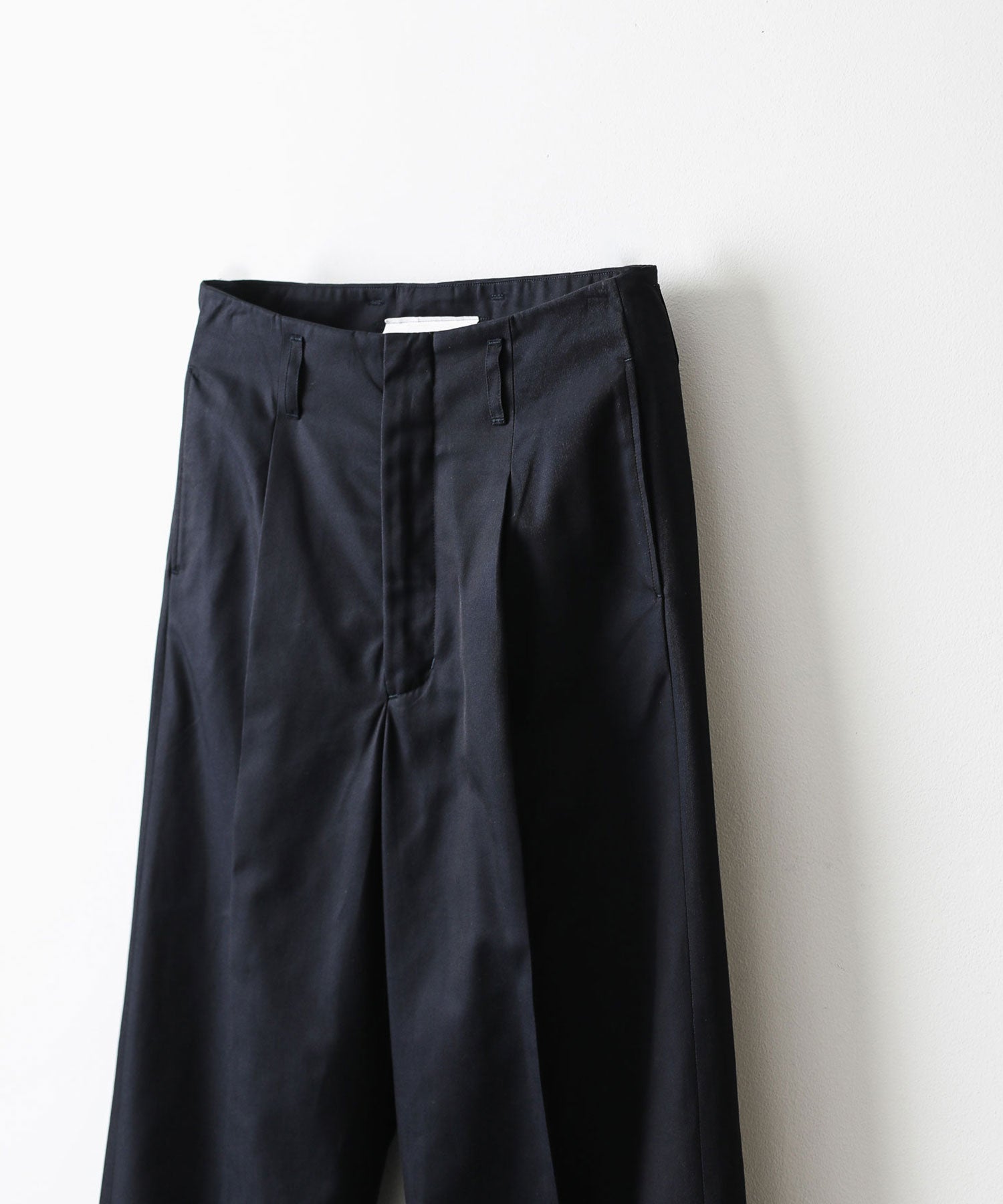 Rich I リッチアイ UNCLE [TUCK TAPERED TROUSERS] スラックス 通販 取り扱い 