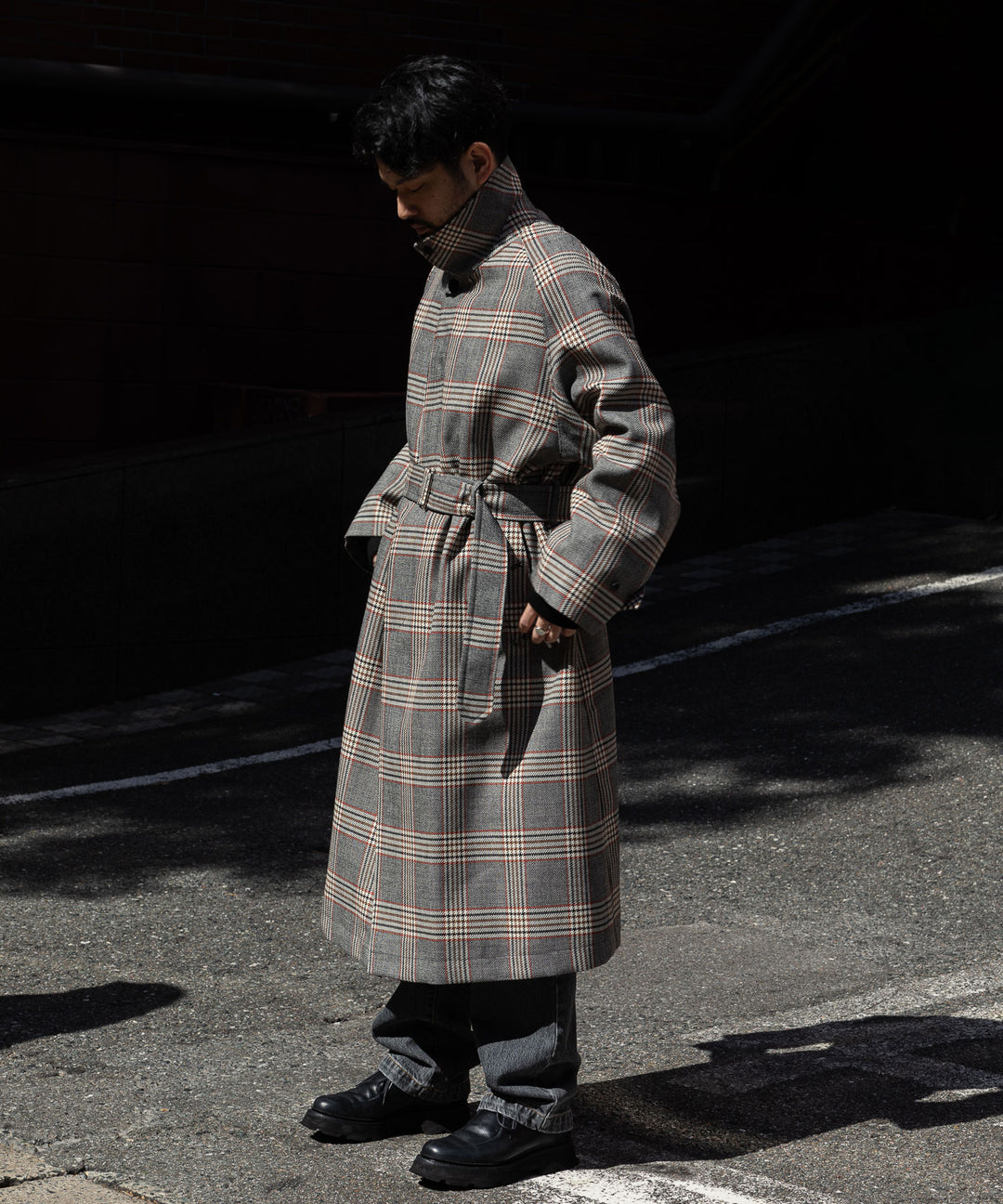 INTÉRIM(インテリム)のHYPER BIG HOUNDSTOOTH CHECK PLAID SINGLE RAGLAN BELTED OVER COAT - GRANITE GREY CHECK