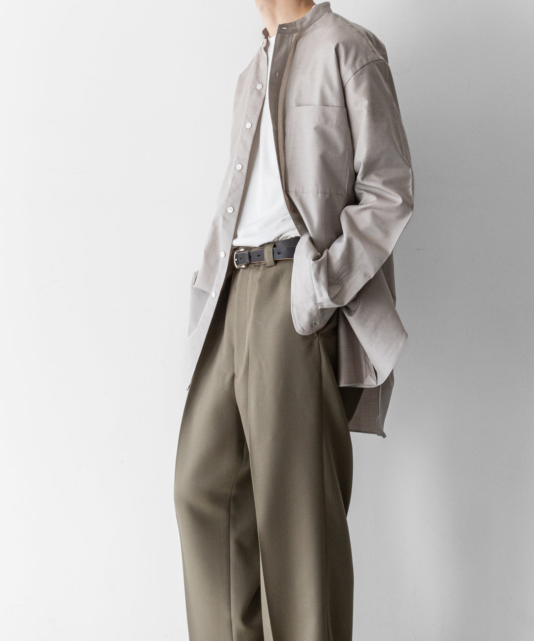 【INTÉRIM】インテリムのバギースラックスWOOL MOHAIR GABERDINE 1-TUCK BAGGY SLACKS インテリム 22aw 公式通販サイト session福岡セレクトショップ