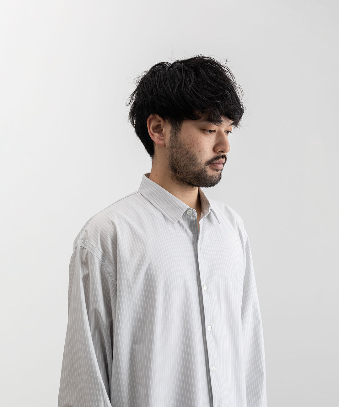 【KANEMASA PHIL.】カネマサのPENCIL STRIPE DRESS JERSEY SHIRT - LIGHT GRAY×WHITE