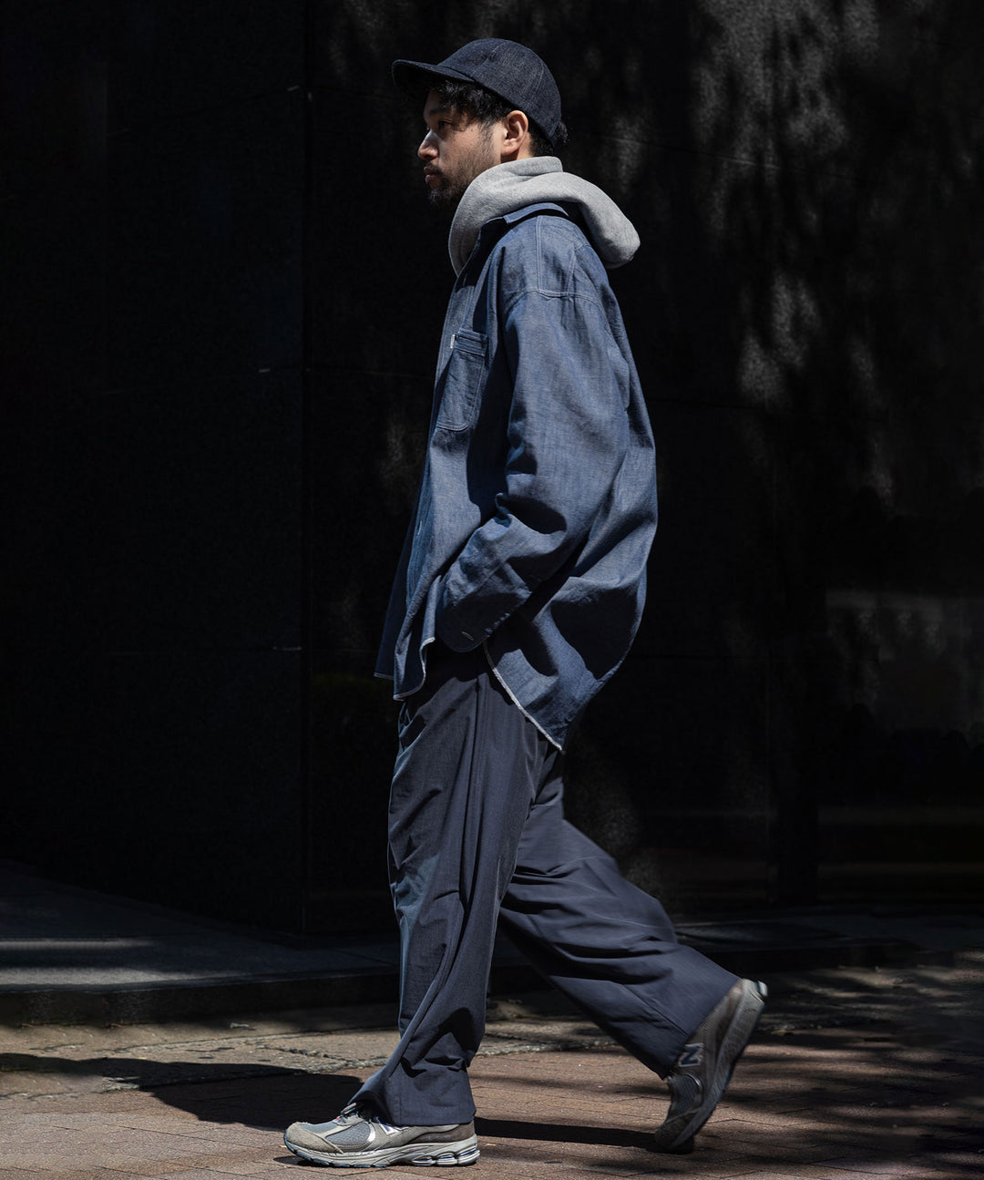 【KANEMASA】FIBRI CUPRO VINTAGE EASY TUCK PANTS - CHARCOAL NAVY