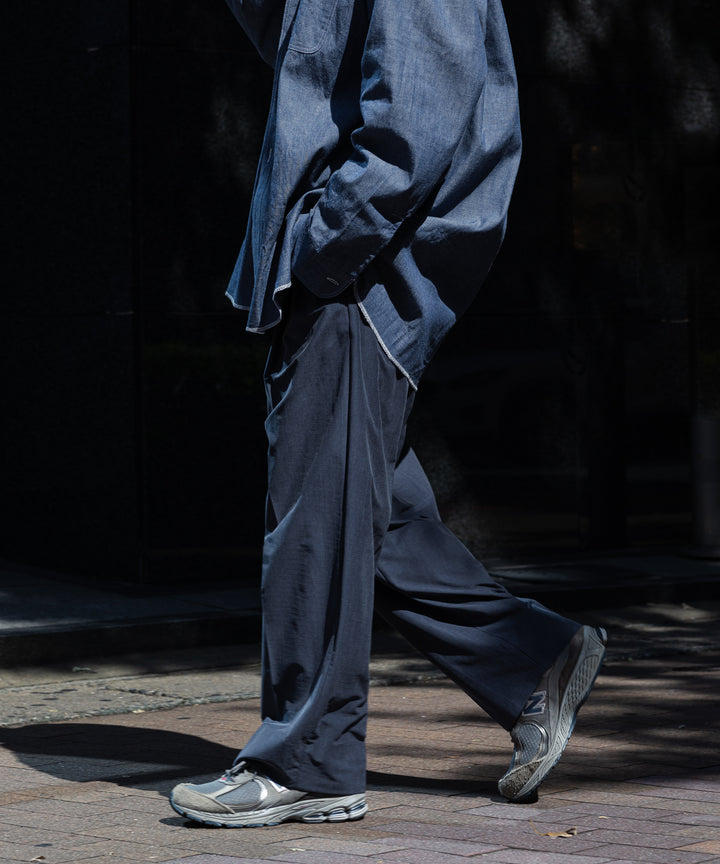 【KANEMASA】FIBRI CUPRO VINTAGE EASY TUCK PANTS - CHARCOAL NAVY