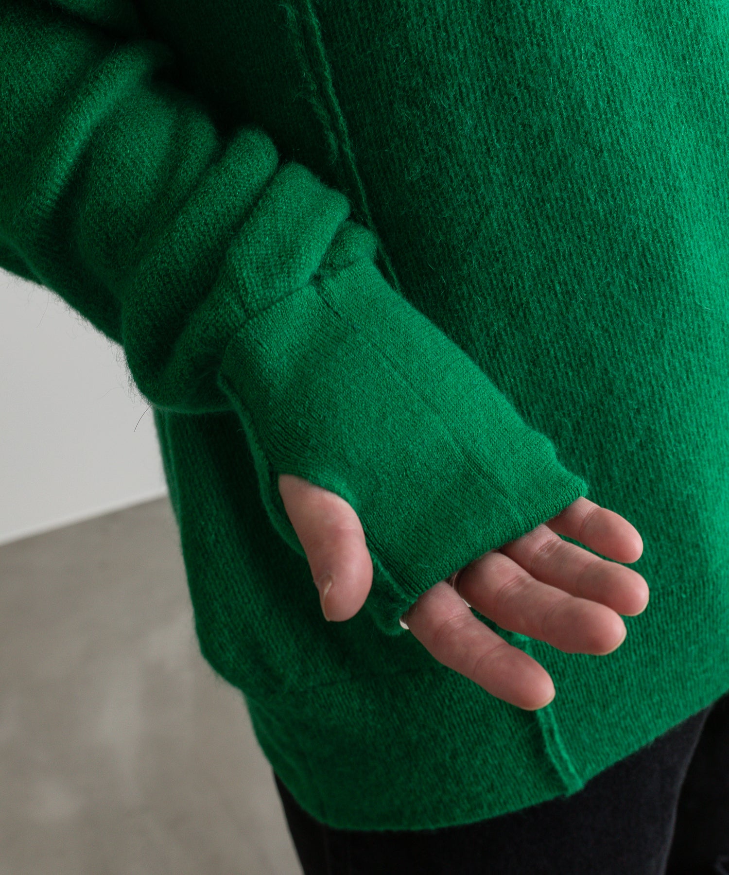 stein / シュタイン】EXTRA FINE KID MOHAIR TURTLE NECK LS - GREEN