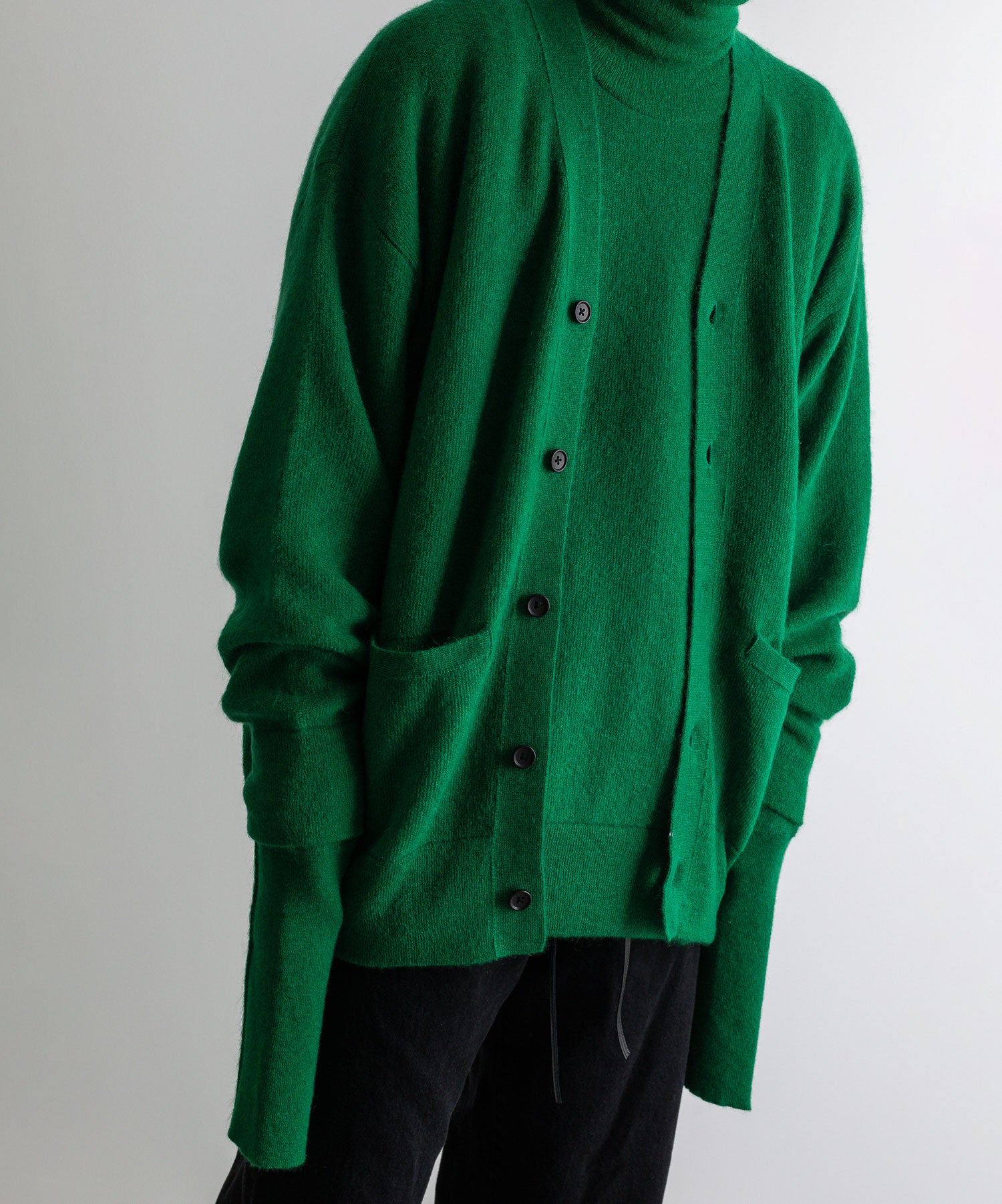 stein / シュタイン】EXTRA FINE KID MOHAIR TURTLE NECK LS - GREEN