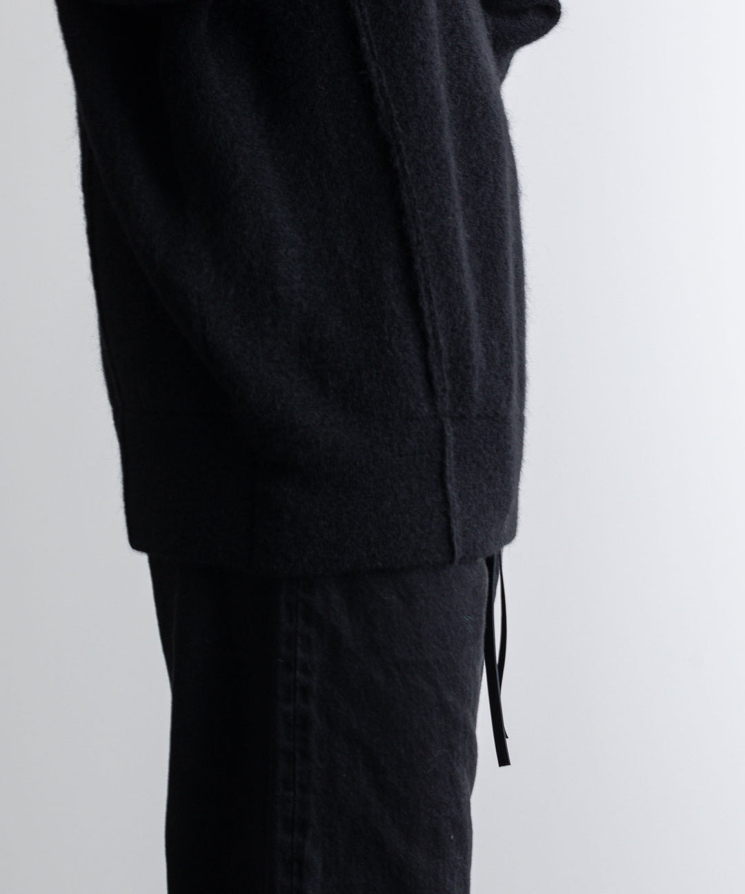 【stein】EXTRA FINE KID MOHAIR TURTLE NECK LS - BLACK