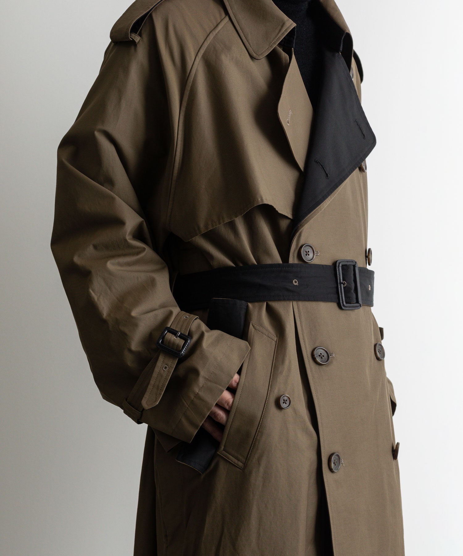 stein】OVERSIZED CONTRAST TRENCH COAT - DARK BEIGE | 公式通販