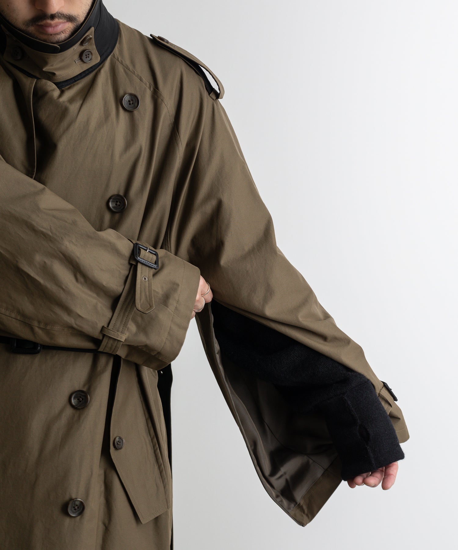 stein】OVERSIZED CONTRAST TRENCH COAT - DARK BEIGE | 公式通販