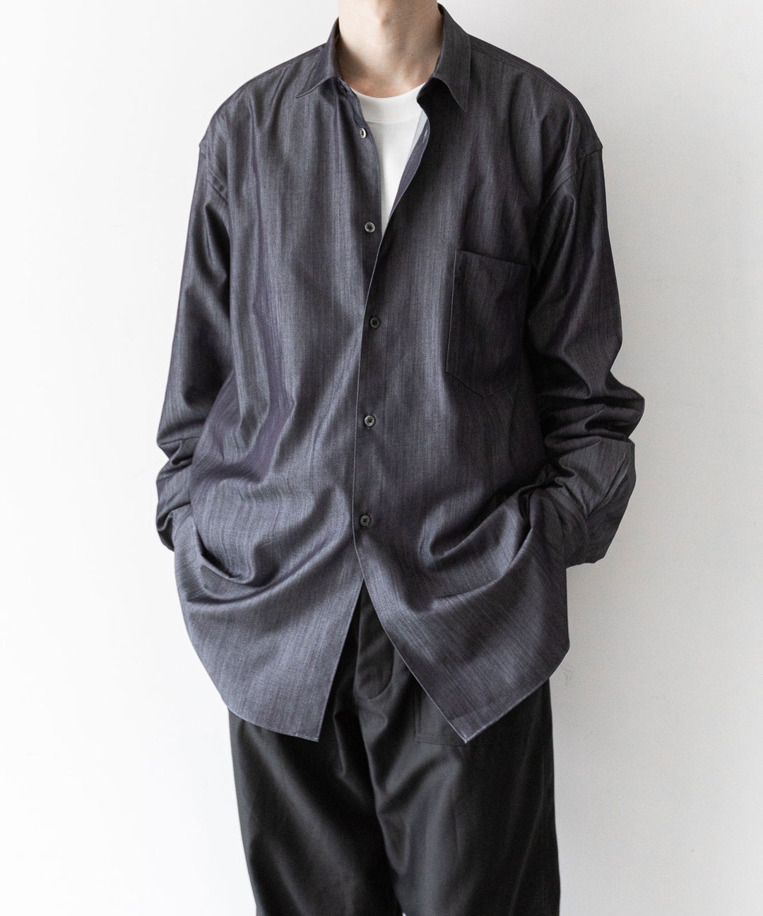 【INTÉRIM】インテリムのHYPER BIG SILK DENIM REGULAR COLLAR SHIRT - NAVY